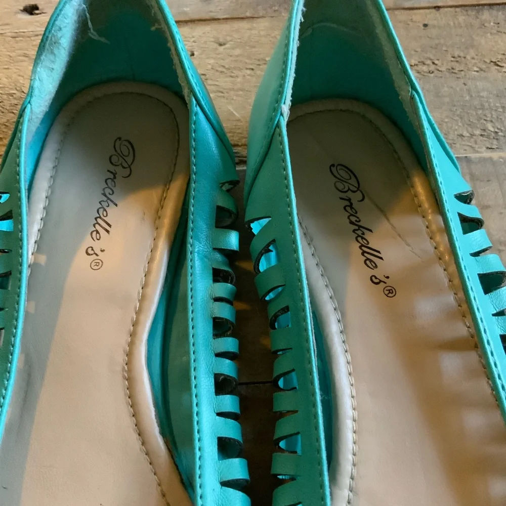 ModCloth Retro flats - Picture 10 of 12